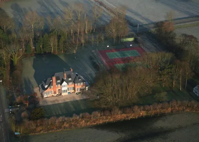 Le Chez Qui J'habite Apartment
