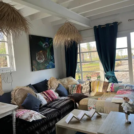 Le Chez Qui J'habite *